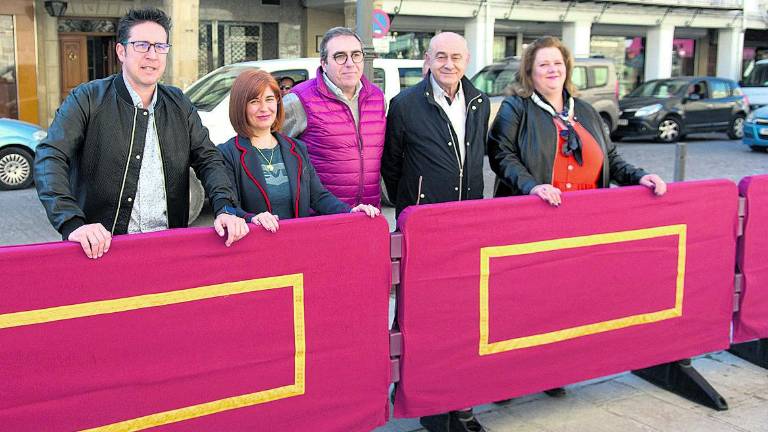 Vallas para hacer más grandes las procesiones