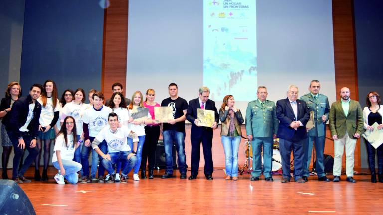 Broche de oro a un jornada solidaria para los necesitados Broche de oro a un jornada solidaria para los necesitados