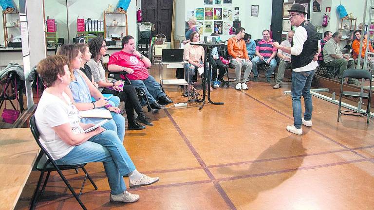 Enseñanzas al alcance de personas con discapacidad Enseñanzas al alcance de personas con discapacidad
