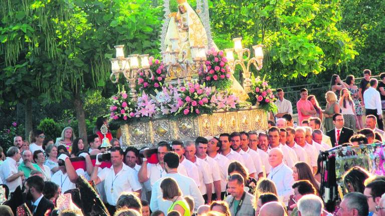 Santa Ana vive el día grande de sus fiestas