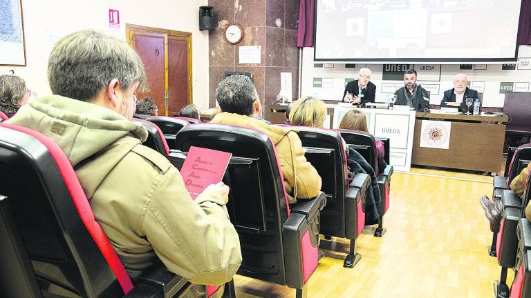 López Góngora propone volver al pasado con “Aquella canción de los años 80” López Góngora propone volver al pasado con “Aquella canción de los años 80”