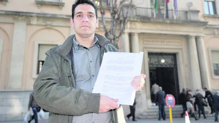 Investigado por injurias y calumnias al fiscal jefe Investigado por injurias y calumnias al fiscal jefe
