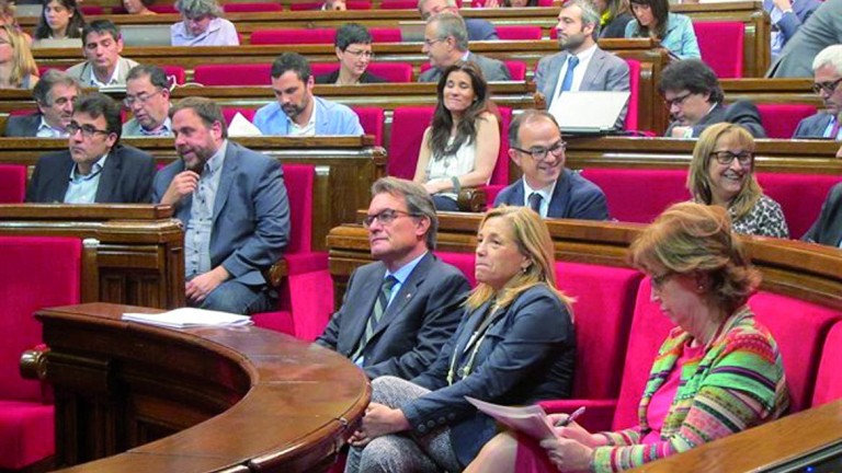 Artur Mas, Rigau y Ortega irán a juicio por el 9–N