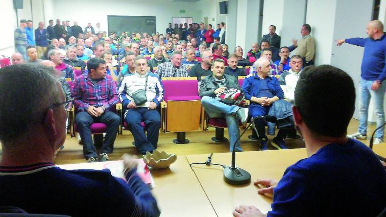 La huelga indefinida de la recogida de basura se frena La huelga indefinida de la recogida de basura se frena