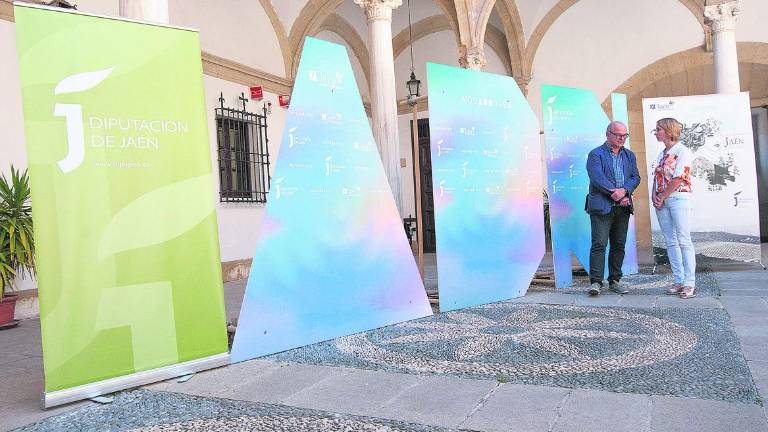 Jóvenes creativos se dan cita en “Modadn” Jóvenes creativos se dan cita en “Modadn”