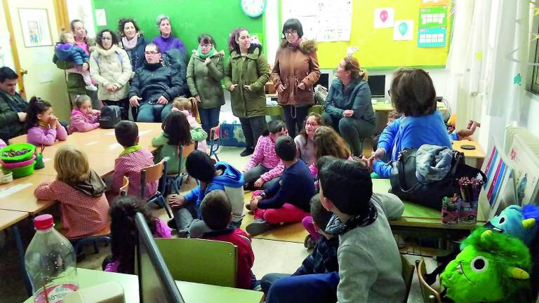 Estudiantes se ponen en la piel de los discapacitados Estudiantes se ponen en la piel de los discapacitados