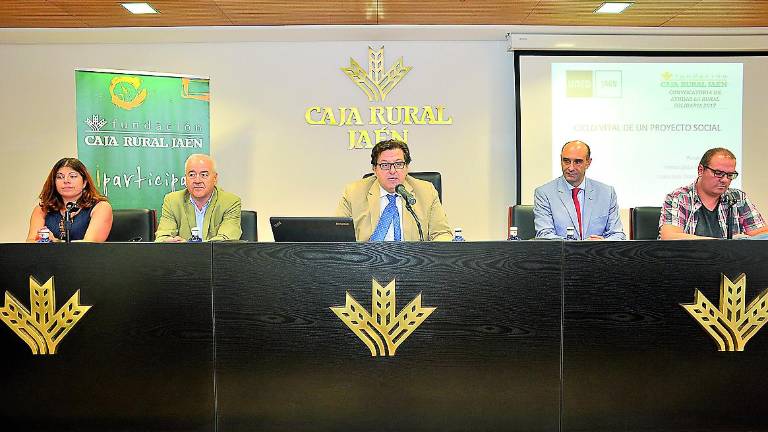 La Caja Rural explica a las asociaciones sus ayudas La Caja Rural explica a las asociaciones sus ayudas