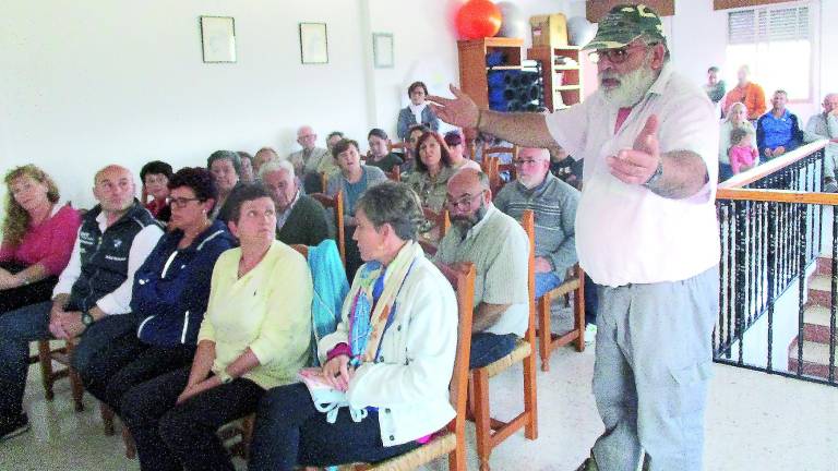 Tensión en La Pedriza tras el cambio de su pedáneo