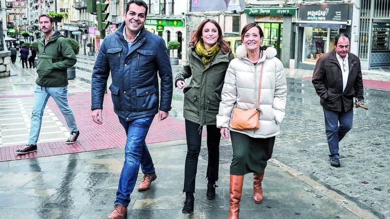 Andrea Levy acusa a la Junta “de dejación de funciones” Andrea Levy acusa a la Junta “de dejación de funciones”