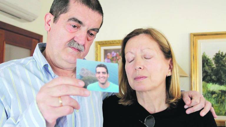 Los “padres coraje” exigen que la Justicia no cierre el caso Los “padres coraje” exigen que la Justicia no cierre el caso