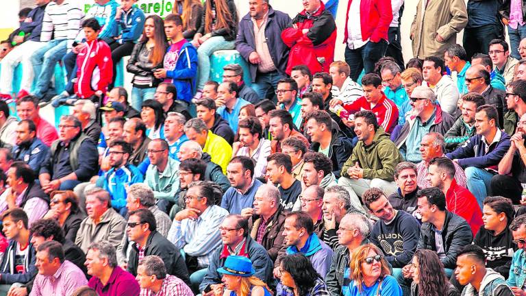 La Policía aprecia irregularidades en el desajuste contable del club La Policía aprecia irregularidades en el desajuste contable del club