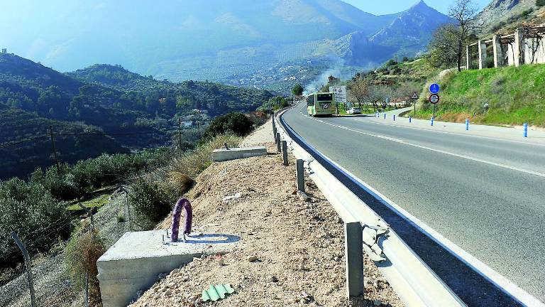 Un radar fijo contra “rápidos” en la salida hacia Los Villares