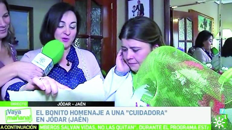 Homenaje a una cuidadora de Jódar en “Vaya mañana”