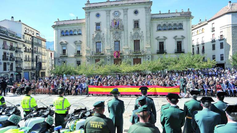 Honor, deber y patria por la Guardia Civil