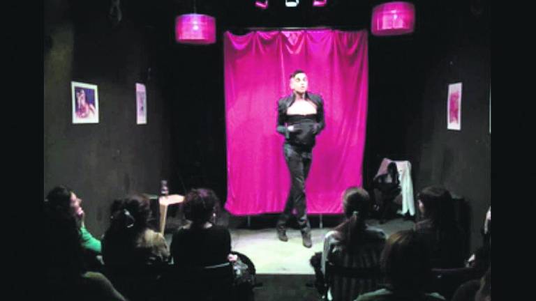 Jolene, la historia de un actor cabaretero Jolene, la historia de un actor cabaretero