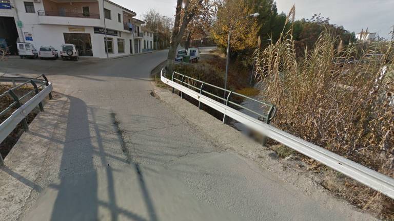 Hallado un hombre muerto en una zona hormigonada de un puente de Peal Hallado un hombre muerto en una zona hormigonada de un puente de Peal