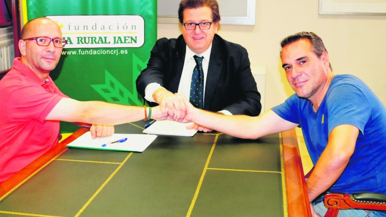 La Fundación Caja Rural de Jaén apoya al Club Celta Carolinense