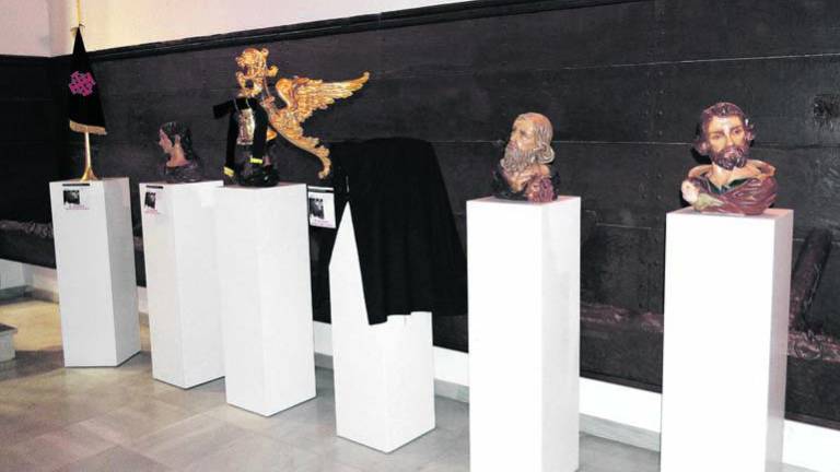 Reliquias en las bodas de plata del Santo Sepulcro Reliquias en las bodas de plata del Santo Sepulcro