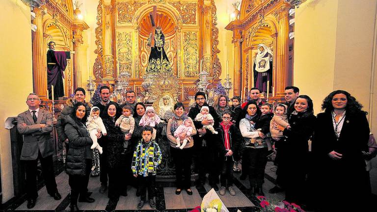 “Que los niños se acerquen a Ella” “Que los niños se acerquen a Ella”