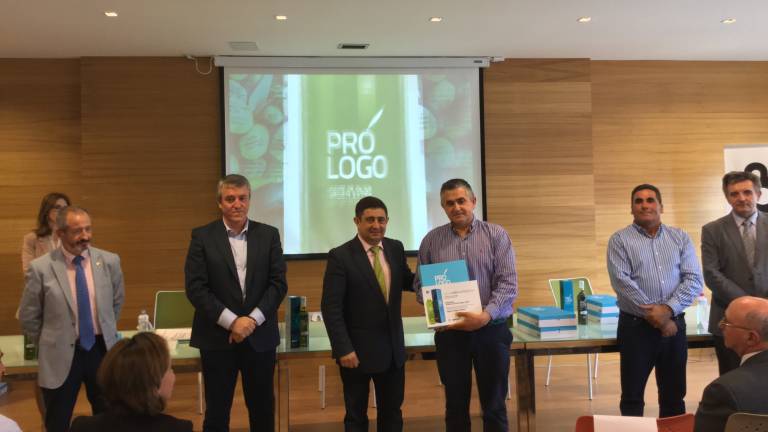 Jaencoop reconoce a sus agricultores por su virgen extra, distinguido como “Jaén Selección”