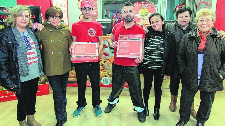 Un microrrelato en cada caja de pizza Un microrrelato en cada caja de pizza