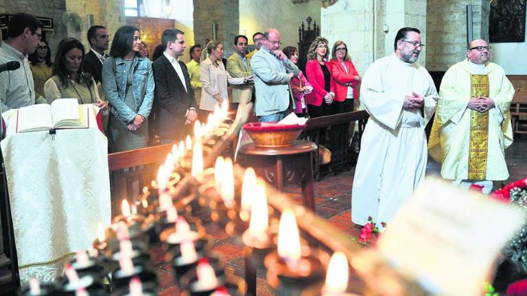 Misa en honor de Santa Rita de Casia Misa en honor de Santa Rita de Casia