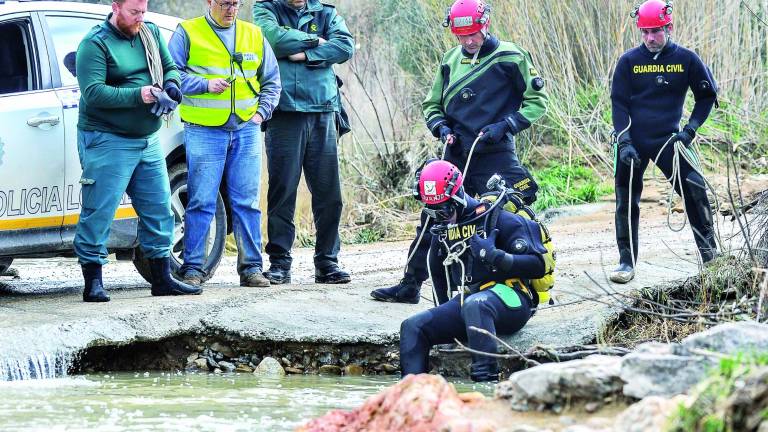 Luto por la muerte del joven que fue arrastrado por el agua en Martos