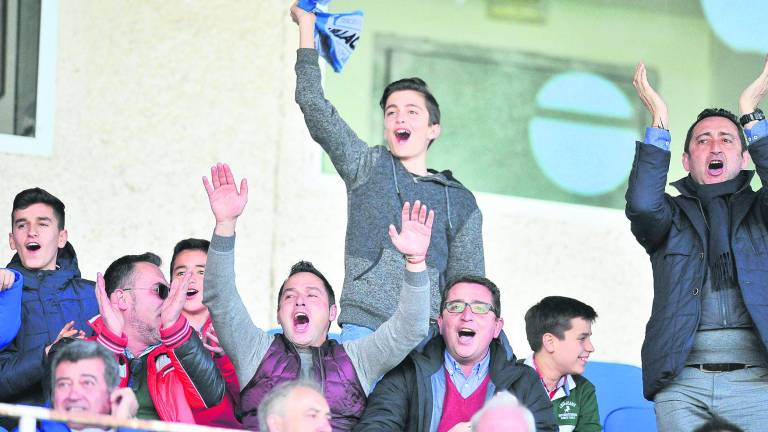 El Real Jaén se dispara en la Liga gracias al acierto de Montes