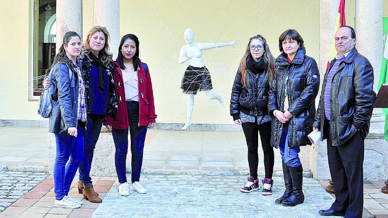 Las creadoras reivindican su huella en el mundo artístico Las creadoras reivindican su huella en el mundo artístico