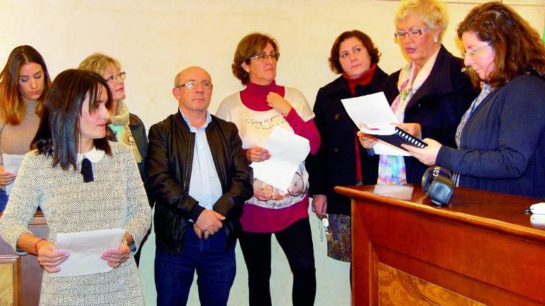 La sociedad levanta su voz La sociedad levanta su voz