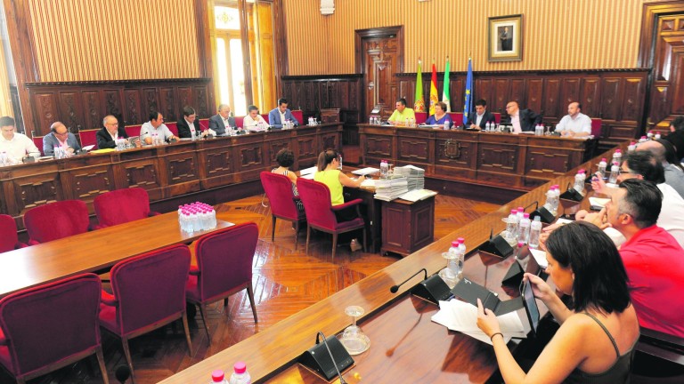 Pleno exprés en la Diputación con desacuerdo en las cuentas