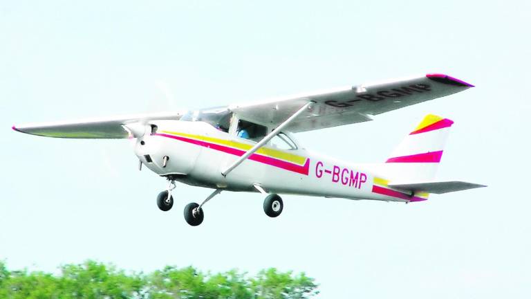 Buscan una avioneta tras perderle la pista en Segura Buscan una avioneta tras perderle la pista en Segura