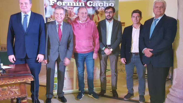 Fermín Cacho rememora su carrera en los Baños Árabes Fermín Cacho rememora su carrera en los Baños Árabes