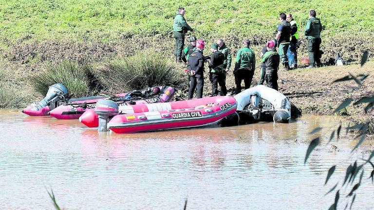 Agentes localizan el cadáver del guardia civil de Guillena