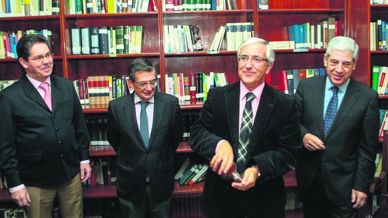 Chaves y Griñán serán juzgados por un ex alto cargo de la Junta