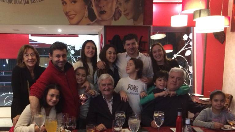 Un cumpleaños con sabor virgen extra Un cumpleaños con sabor virgen extra