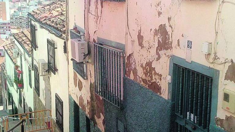 El Ayuntamiento actuará “de forma urgente” en la calle Alegría El Ayuntamiento actuará “de forma urgente” en la calle Alegría