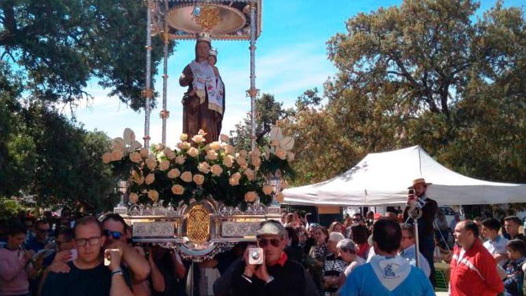 Abrazo a la Virgen de Nazaret