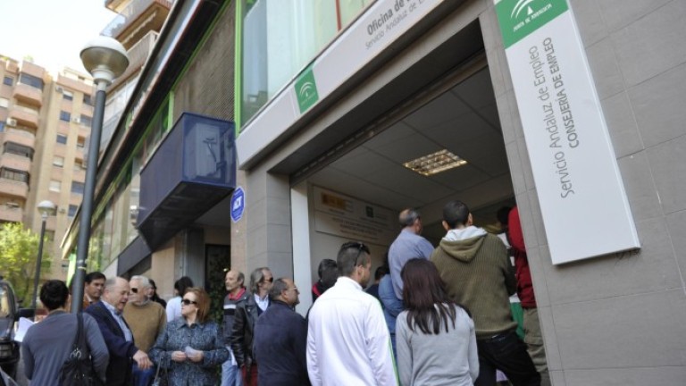 El paro bajó en Jaén en 2.618 personas en noviembre