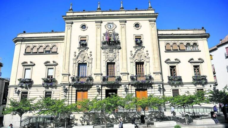 El TSJA condena al pago de 4 millones al Ayuntamiento El TSJA condena al pago de 4 millones al Ayuntamiento