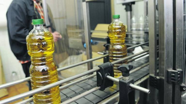 El precinto del aceite aún se atasca El precinto del aceite aún se atasca