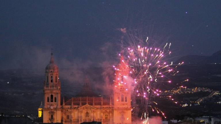 La Navidad llega a la Plaza de Santa María con un espectáculo multimedia