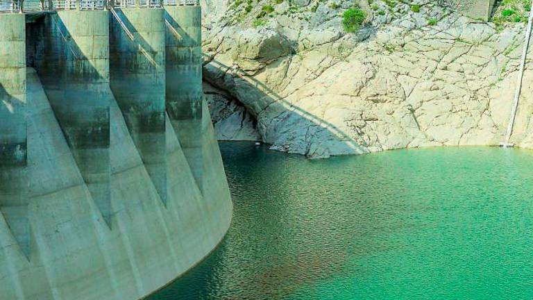 La CHG acuerda con los regantes un aumento en la dotación de agua La CHG acuerda con los regantes un aumento en la dotación de agua