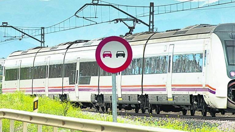 Podemos dice que trasladar la estación de Renfe a las afueras de la capital es “dejar sin tren a Jaén” Podemos dice que trasladar la estación de Renfe a las afueras de la capital es “dejar sin tren a Jaén”