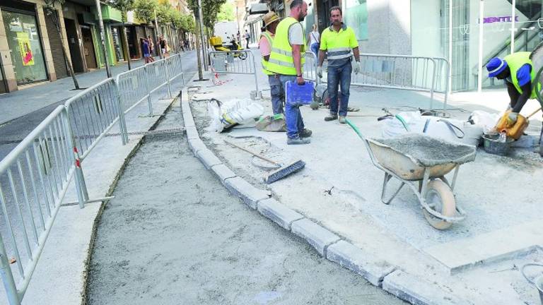 El alcalde anuncia una ralentización del tráfico en la ciudad El alcalde anuncia una ralentización del tráfico en la ciudad