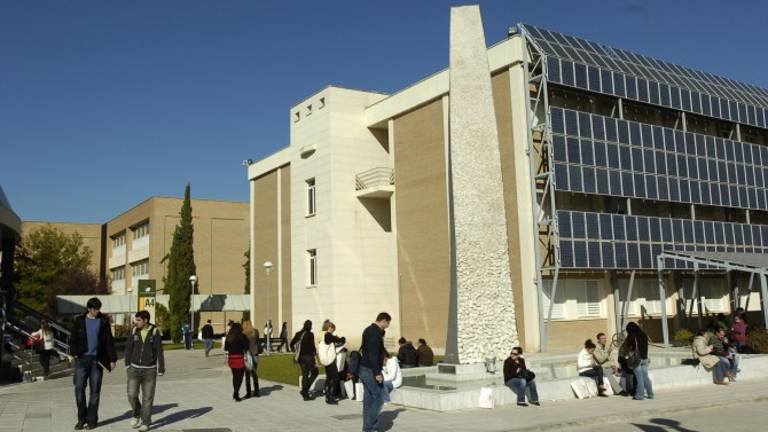 La UJA adjudica 2.931 plazas en la primera adjudicación de la 1ª Fase La UJA adjudica 2.931 plazas en la primera adjudicación de la 1ª Fase