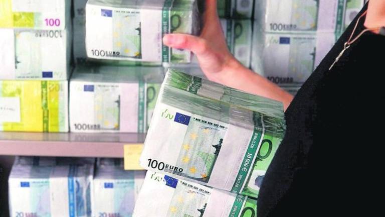 El 48% de los trabajadores españoles cree que la situación económica mejorará en 2017 El 48% de los trabajadores españoles cree que la situación económica mejorará en 2017
