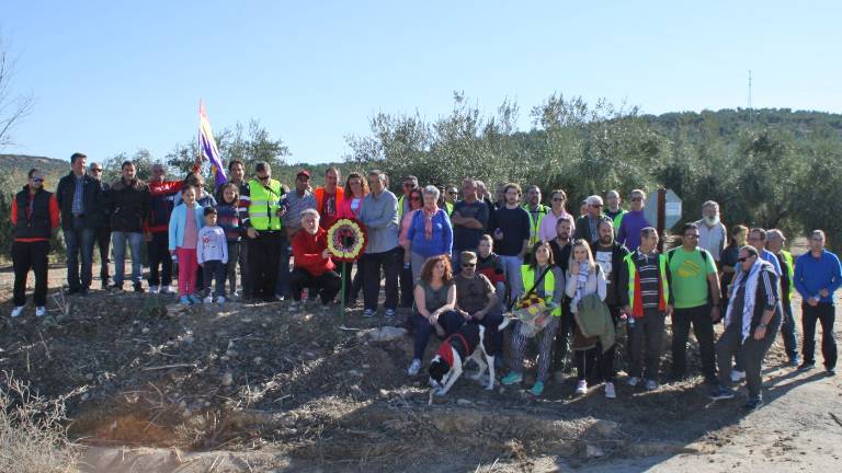 Homenaje a brigadistas de la Batalla de Lopera