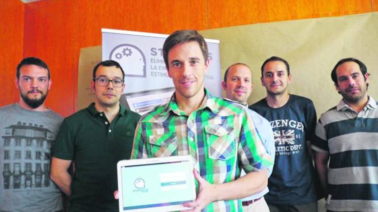 Ideas jóvenes llenas de tecnología Ideas jóvenes llenas de tecnología