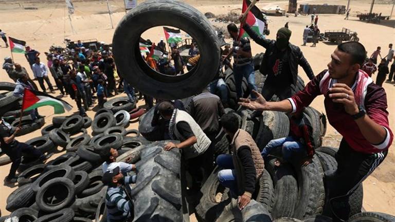 Un palestino muerto y decenas de heridos por la fuerza israelí Un palestino muerto y decenas de heridos por la fuerza israelí